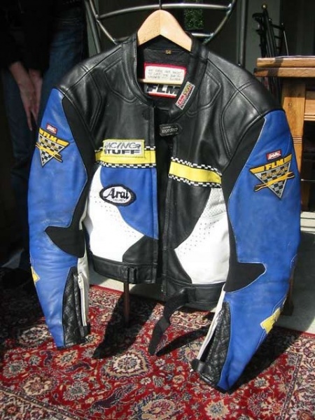 Bestand:Motorradjacke-01.jpg